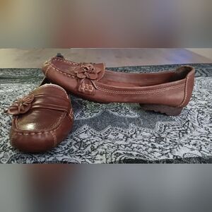 Womens flats